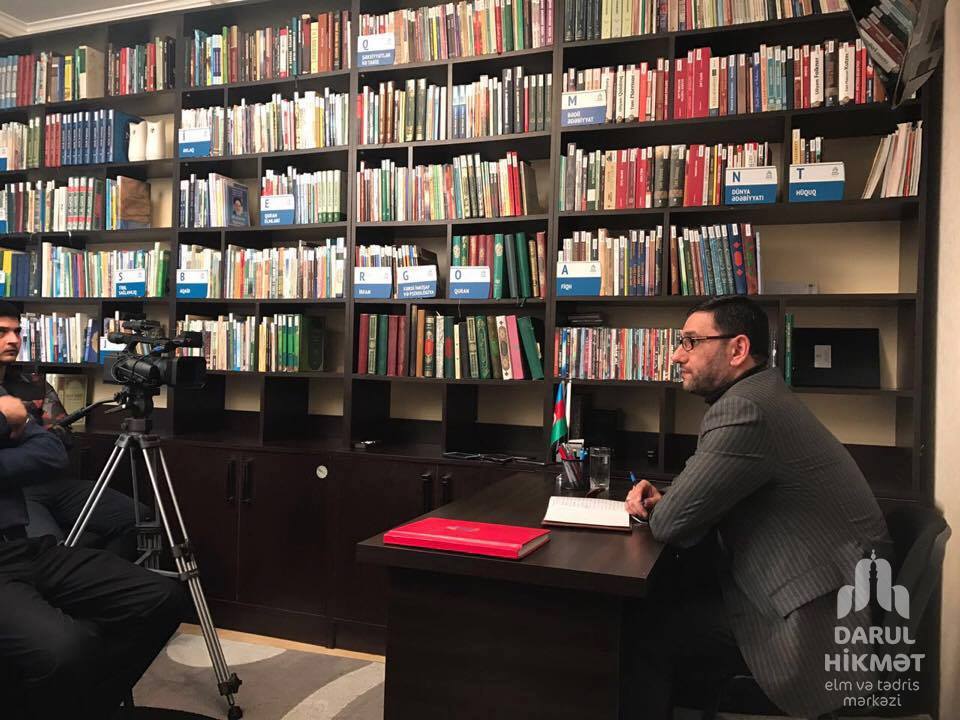 Hacı Şahin Həsənlinin "İslam tarixinin təhlili" dərsindən görüntülər